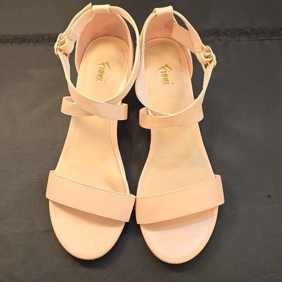 FIONI WOMEN'S CASUAL CRISS-CROSS ANKLE STRAP LOW WEDGE SANDALS G1 - Picture 3 of 15